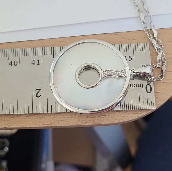Vintage Long Chain Silver White Mother Pearl Shell Circle Boho Pendant Necklace - Picture 15 of 16
